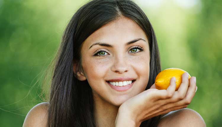 فوائد الليمون للشعر واضراره مع طرق الاستخدام لشعر صحي أكثر كثافة وطول