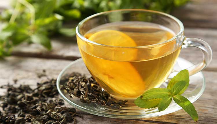 ما هي فوائد الشاي الاخضر واضراره؟ وكيف تحمى نفسك من آثاره الجانبية؟